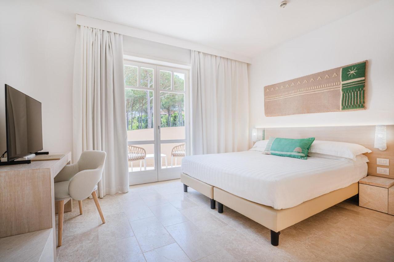 Felix Hotels - Hotel La Coluccia Santa Teresa Gallura Exteriör bild